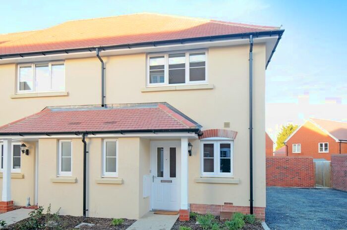 2 Bedroom End Of Terrace House To Rent In Cumnor Hill, Oxford, OX2