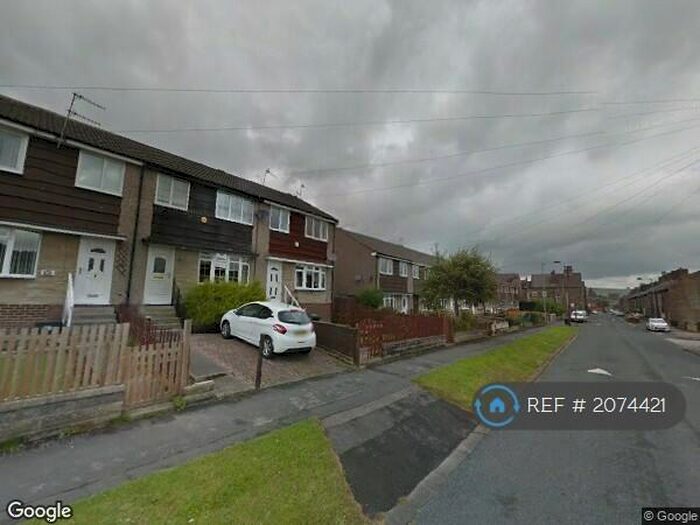 3 Bedroom Terraced House To Rent In Staveley Road, Keighley, BD22
