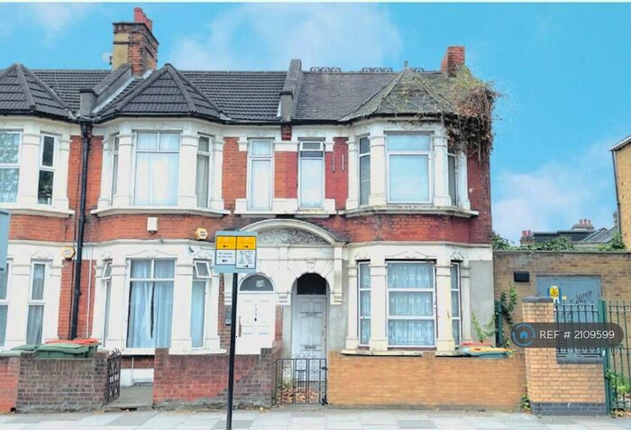 2 Bedroom Flat To Rent In Barking Road, London, E6