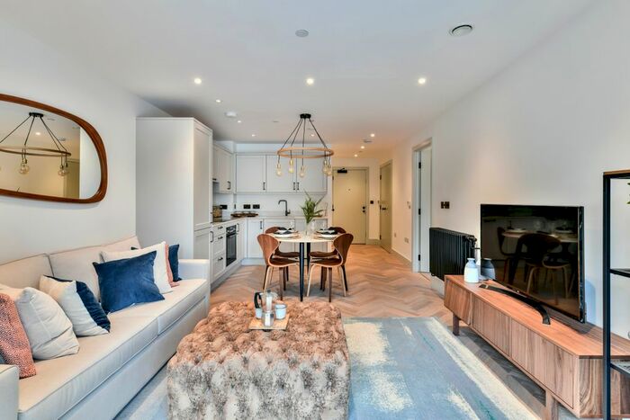 1 Bedroom Flat To Rent In Clifton Mansions, Park Avenue, NW2