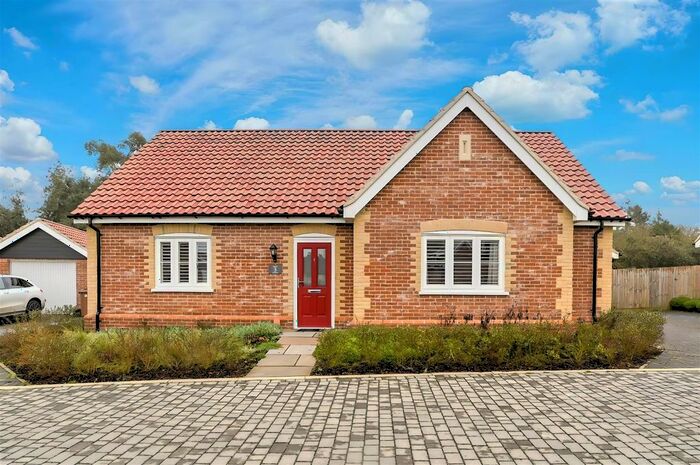 3 Bedroom Detached Bungalow For Sale In Laurel Close, Stutton, Ipswich, IP9