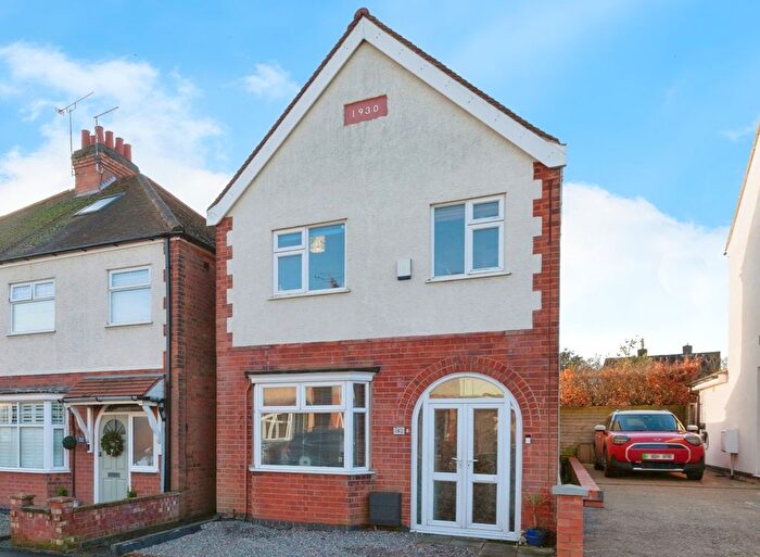 3 Bedroom Detached House For Sale In Bowling Green Road, Hinckley, LE10