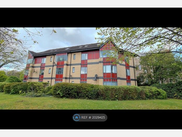 2 Bedroom Flat To Rent In Queens House, Hull, HU5