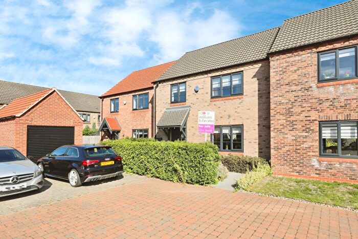 3 Bedroom Mews For Sale In Hawfinch Meadows, Retford, DN22