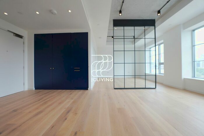 Studio To Rent In Good Luck Hope, London, E14