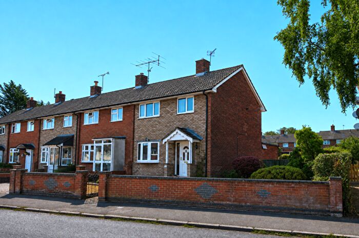3 Bedroom End Of Terrace House For Sale In St. Peters Road, Basingstoke, RG22