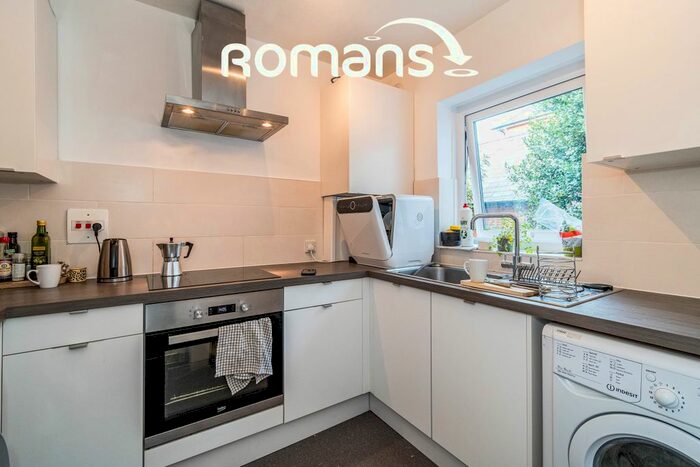 2 Bedroom Flat To Rent In Christchurch Road, St Cross, Winchester, SO23