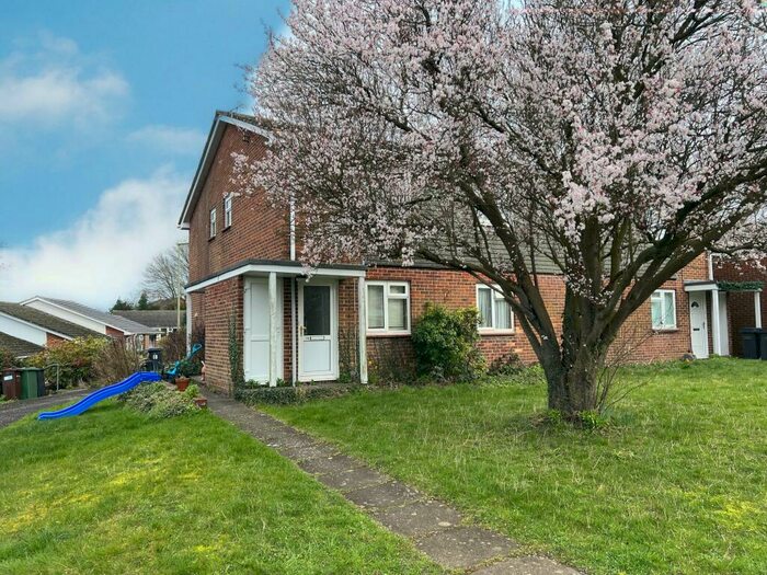 2 Bedroom Maisonette To Rent In Felmer Drive, Kings Worthy, SO23