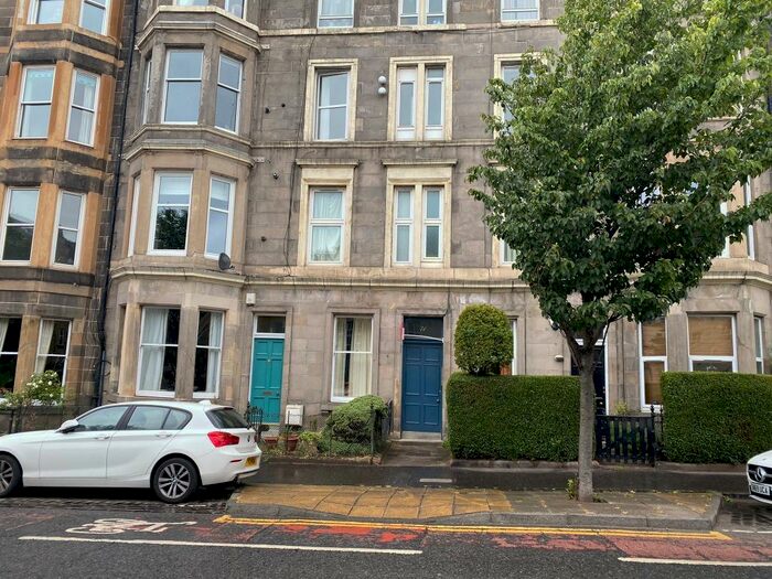 2 Bedroom Flat To Rent In McDonald Road, Leith, Edinburgh, EH7