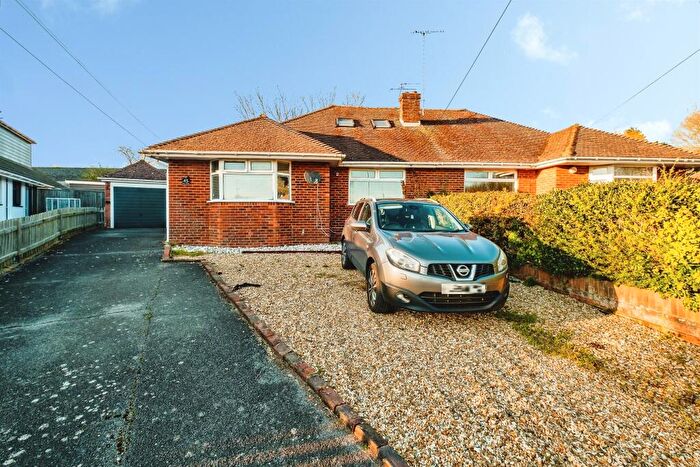3 Bedroom Semi-Detached Bungalow For Sale In Pines Avenue, Worthing, BN14