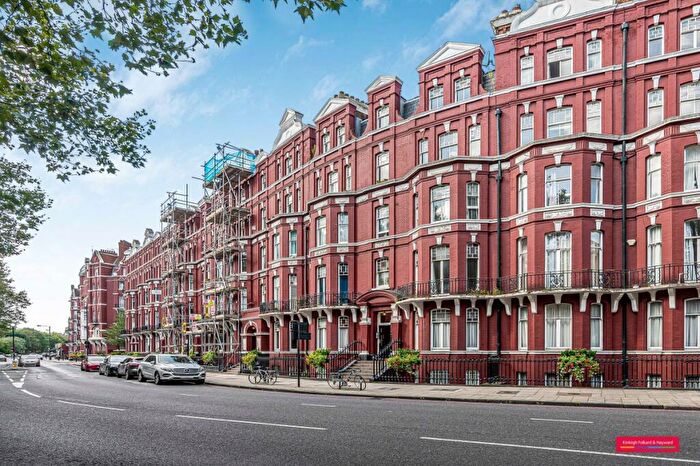 2 Bedroom Flat To Rent In Old Marylebone Road, Marylebone, London, NW1