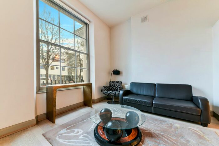 1 Bedroom Flat To Rent In Claverton Street, Pimlico, London, SW1V