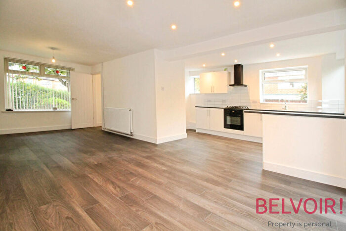 3 Bedroom Semi-Detached House To Rent In Farm Close, Clifton, Nottingham, NG11