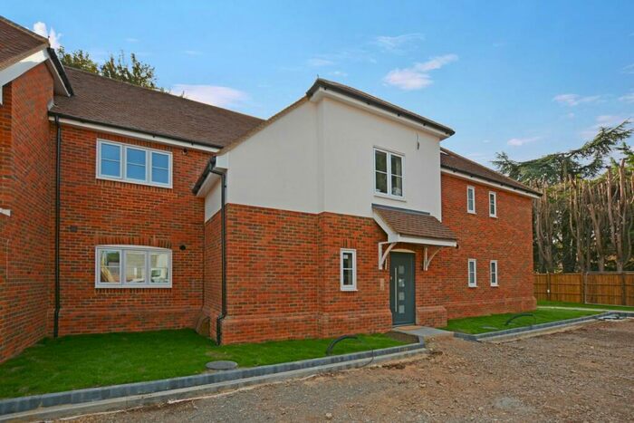 2 Bedroom Apartment To Rent In - Station Road, Amersham, HP7