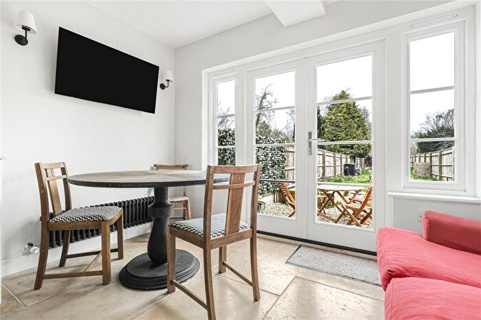 2 Bedroom Semi-Detached House To Rent In Gladstone Road, Headington, OX3