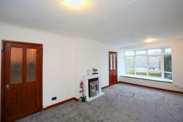 3 Bedroom Terraced House To Rent In Lincombe Rise, Leeds, West Yorkshire, LS8