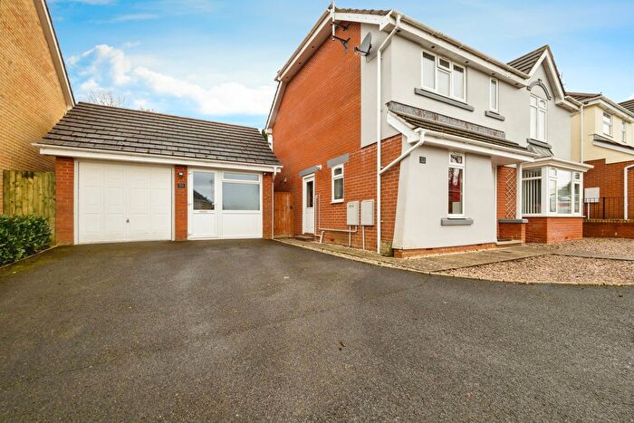 4 Bedroom Detached House For Sale In Orleigh Avenue, Newton Abbot, Devon, TQ12