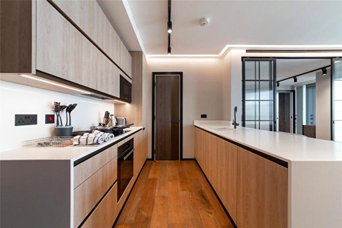 1 Bedroom Apartment To Rent In Hewett Street, London, EC2A