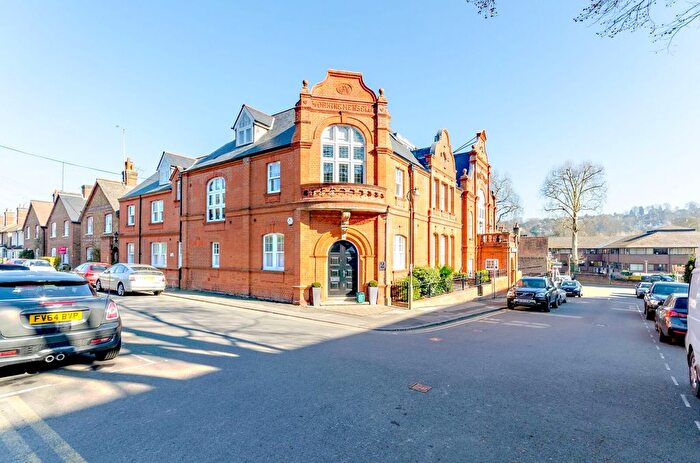 2 Bedroom Flat For Sale In Millmead Terrace, Guildford, GU2