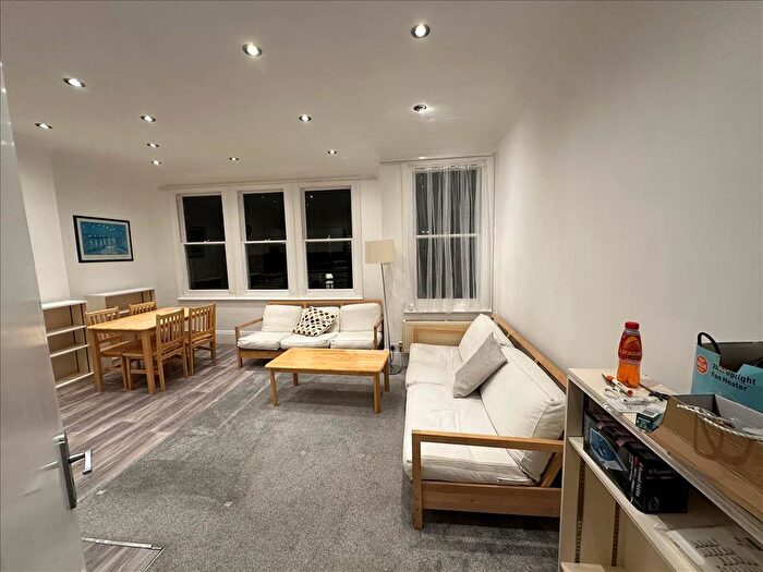 3 Bedroom Flat To Rent In Olive Road, London, NW2