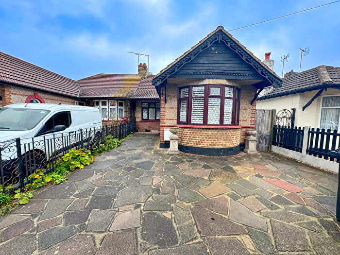 2 Bedroom Semi-Detached Bungalow For Sale In Rayleigh Drive, Leigh-on-Sea, SS9