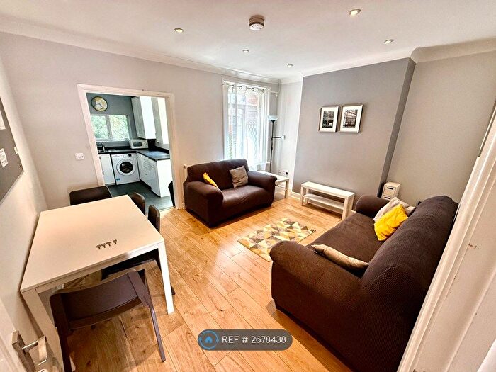 5 Bedroom Terraced House To Rent In Woodside Road, Southampton, SO17