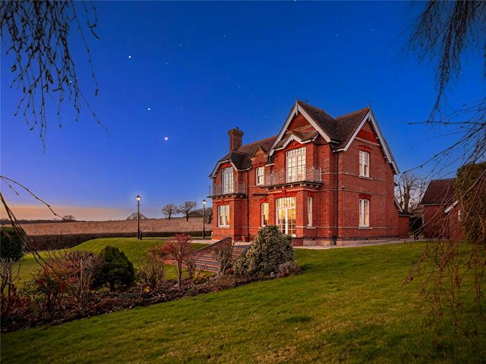 5 Bedroom Detached House For Sale In Rectory Farm, The Ridgeway, Enfield, EN2