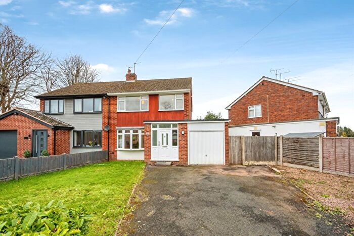 3 Bedroom Semi Detached House For Sale In Lea Wood Grove, Kidderminster, DY11