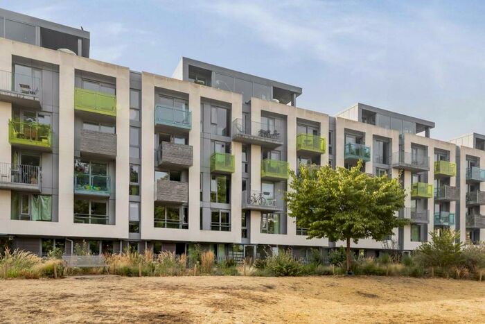 2 Bedroom Flat To Rent In Blackthorn Avenue, Holloway, N7