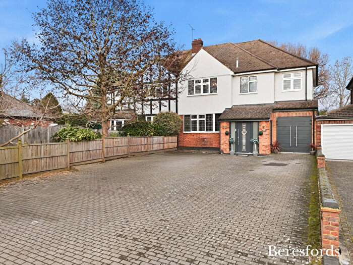 4 Bedroom Semi-Detached House For Sale In Cricketers Lane, Herongate, CM13