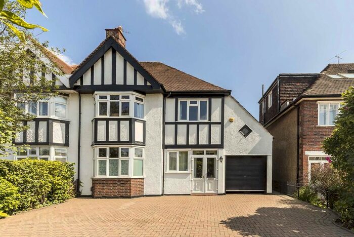 4 Bedroom Detached House To Rent In Gunnersbury Avenue, London, W5