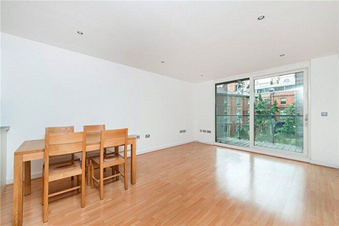 1 Bedroom Apartment To Rent In Brewhouse Yard, London, EC1V