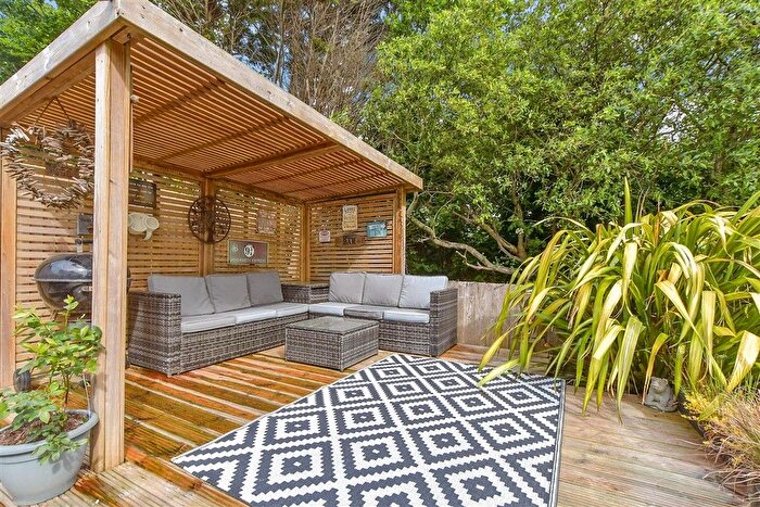 3 Bedroom Detached House For Sale In Hythe Road, Dymchurch, Romney Marsh, Kent, TN29