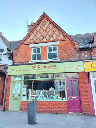 2 Bedroom Flat To Rent In Sea View Road, Colwyn Bay, LL29