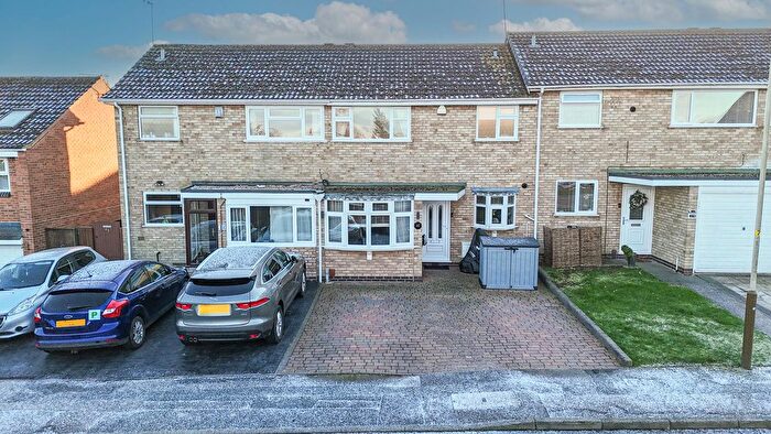 3 Bedroom Terraced House For Sale In Winders Way, Aylestone, Leicester, LE2