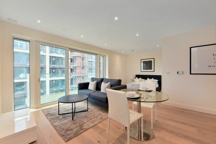 Studio To Rent In Biring House, Duke Of Wellington Avenue, Woolwich, London, SE18