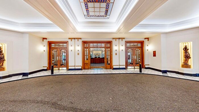 4 Bedroom Flat For Sale In Berkeley Court, Glentworth Street, London, NW1