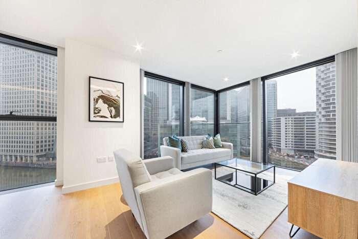 2 Bedroom Apartment To Rent In Marsh Wall, London, E14