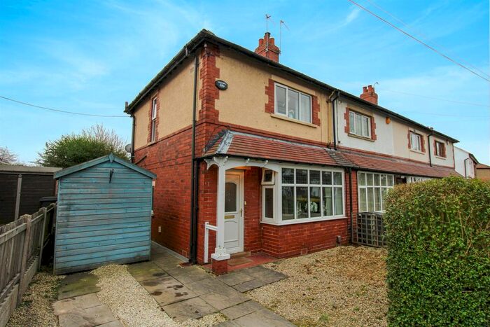 2 Bedroom End Of Terrace House To Rent In East View Road, Yeadon, Leeds, West Yorkshire, LS19