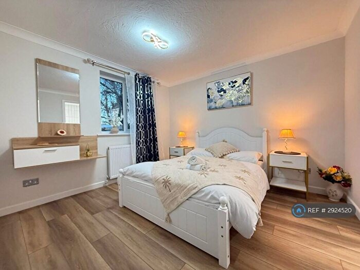 1 Bedroom Flat To Rent In Kestrel House, Farnham, GU9