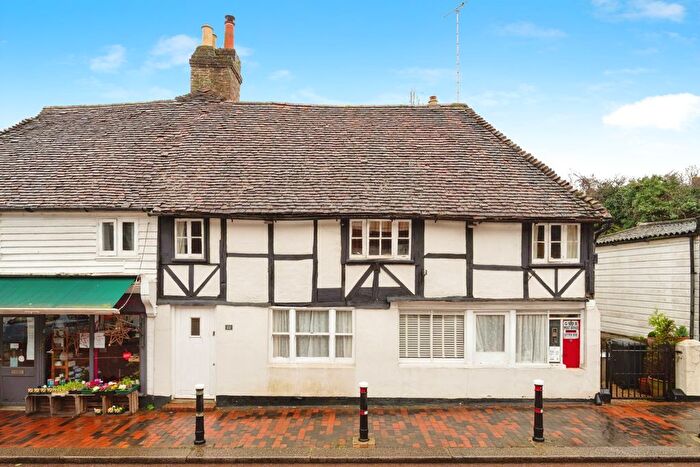 5 Bedroom Semi-Detached House For Sale In High Street, Robertsbridge, East Sussex, TN32