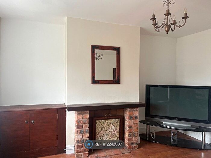 2 Bedroom Terraced House To Rent In Vicarage Road, St Helens, WA11