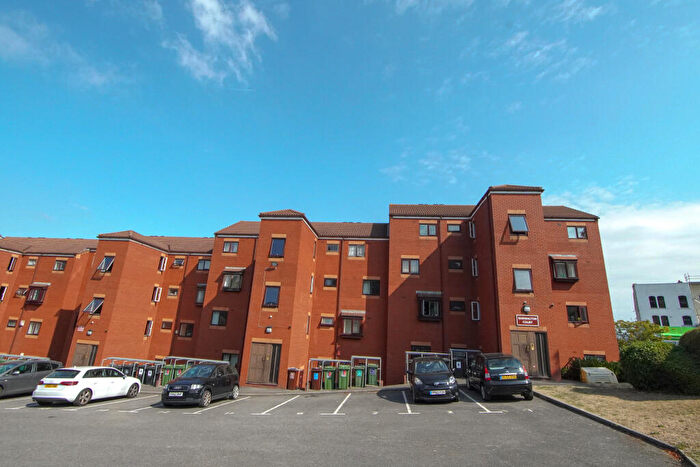 2 Bedroom Flat To Rent In Barrington Court, Winton Street, Totterdown, BS4
