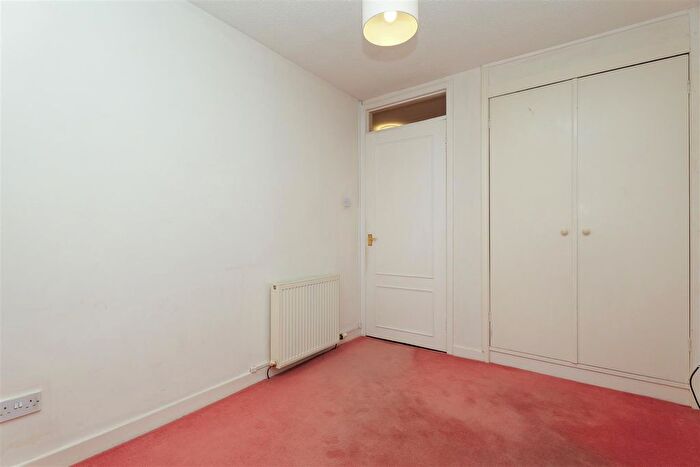 2 Bedroom Flat For Sale In Kirkinner Road, Mount Vernon, Glasgow, G32