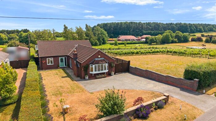 5 Bedroom Bungalow For Sale In Common Road, Wressle, Brigg, DN20