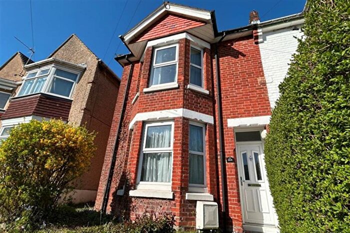 4 Bedroom House To Rent In Swaythling, SO17