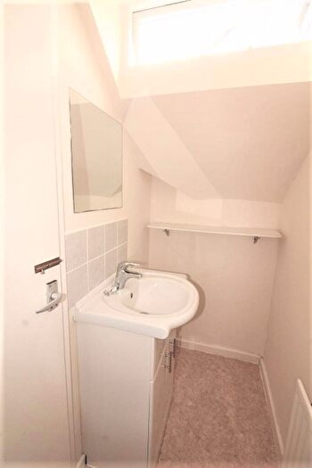 2 Bedroom Flat To Rent In Two Bed Flat, Jesmond Road, Jesmond, NE2