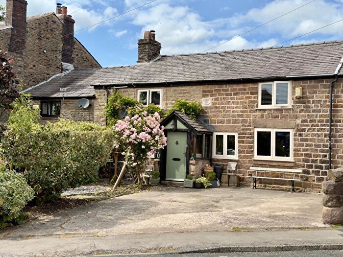 3 Bedroom Cottage For Sale In Babylon Lane, Heath Charnock, Lancashire, PR6