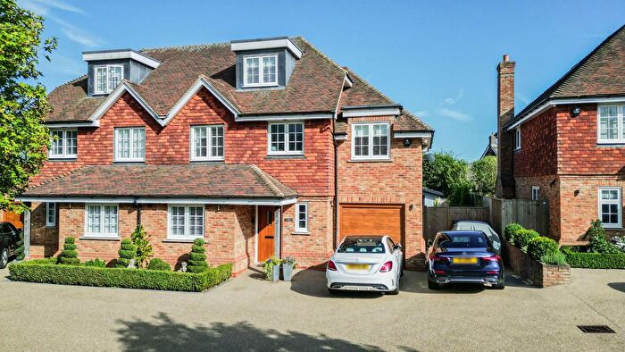 4 Bedroom Semi-detached House For Sale In Angley Road, Cranbrook, TN17