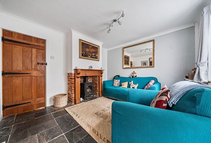 2 Bedroom End Of Terrace House For Sale In Honeycrock Lane, Redhill, Surrey, RH1